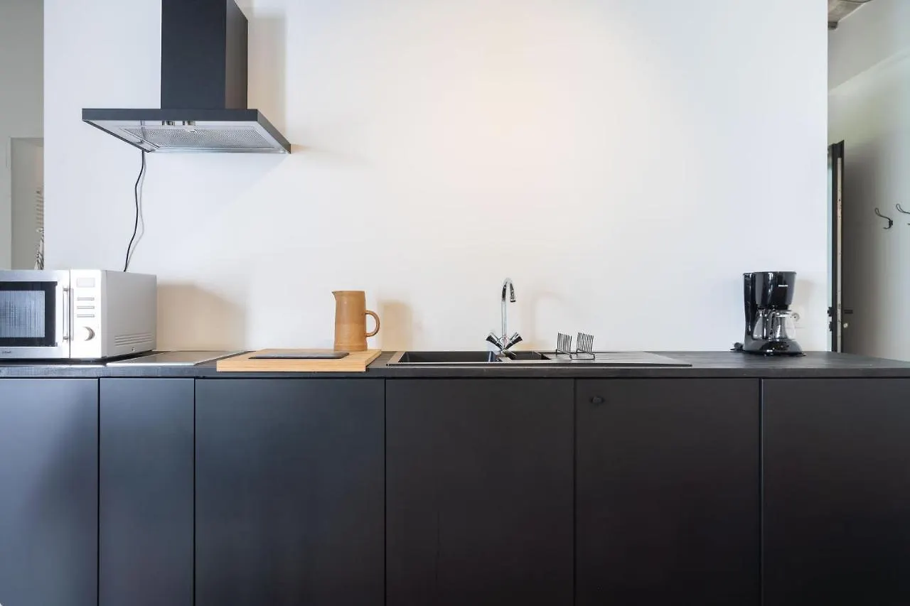 Loft Van 90 M² Met Grote Binnentuin. Antwerp 0*,